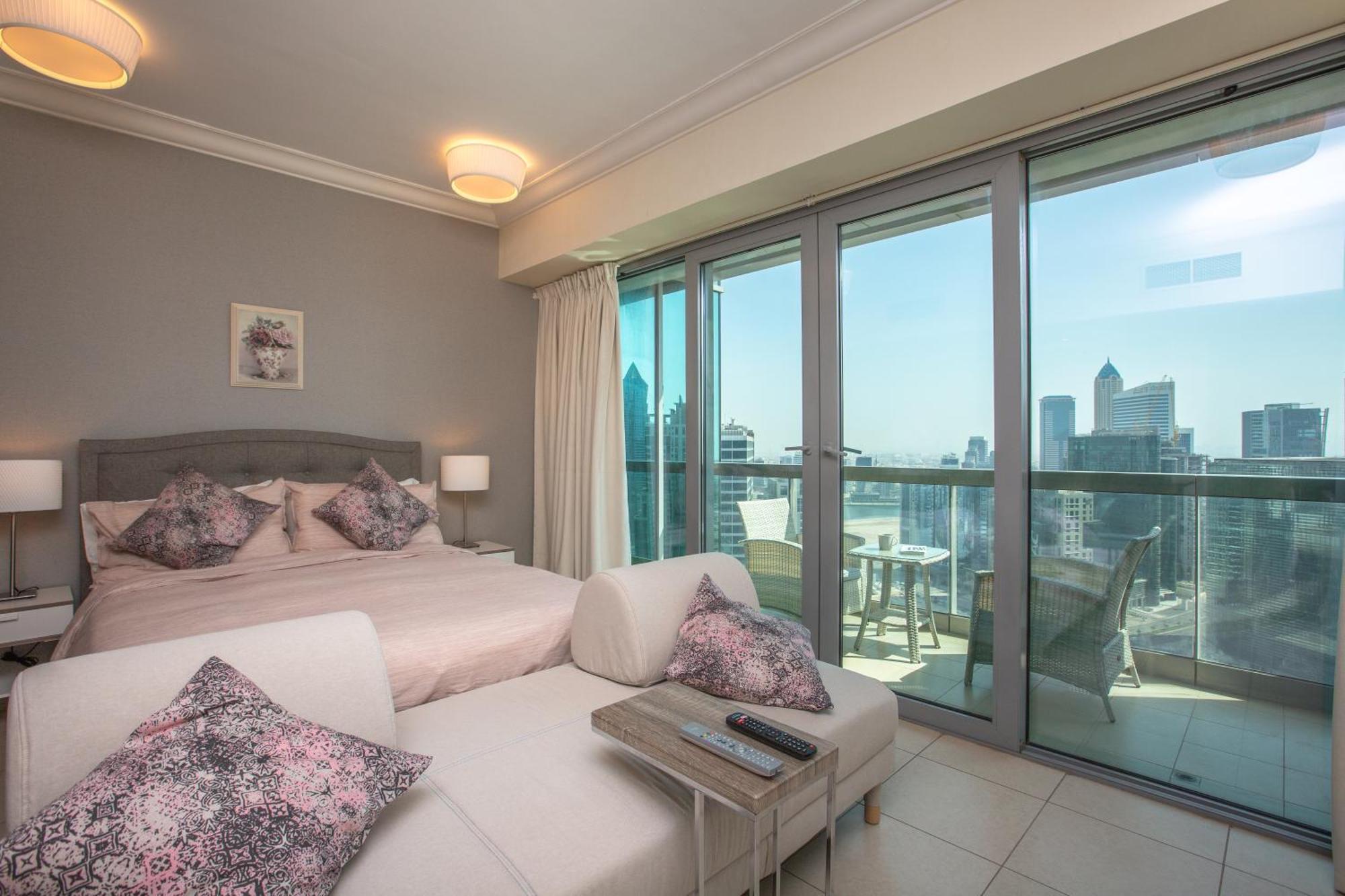 Апартаменты Prime Retreats - Downtown Дубай Экстерьер фото