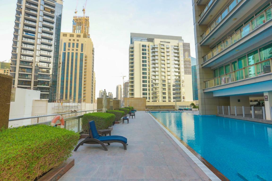 Апартаменты Prime Retreats - Downtown Дубай Экстерьер фото